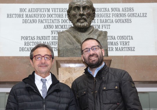 (D’esquerra a dreta). Els professors Javier Belda i Rafael Badenes, investigadors d’INCLIVA-UV i membres de la Comissió Internacional d’Investigació del TCE.